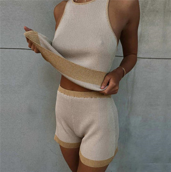 Дамски модерен комплект от къс панталон и потник изчистен модел