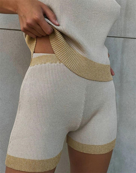 Ženski moderan komplet kratkih hlača i majice bez rukava običan model