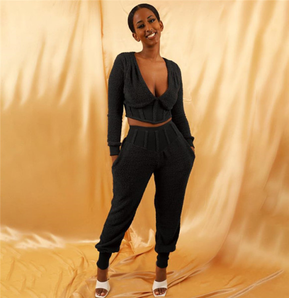 Set de damă de ultimă generație de bluză scurtă și pantaloni lungi