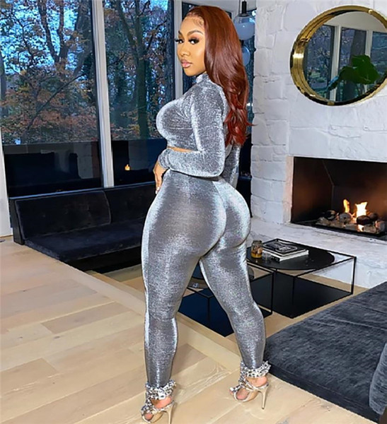 Set modern de jambiere și bluză scurtă de damă