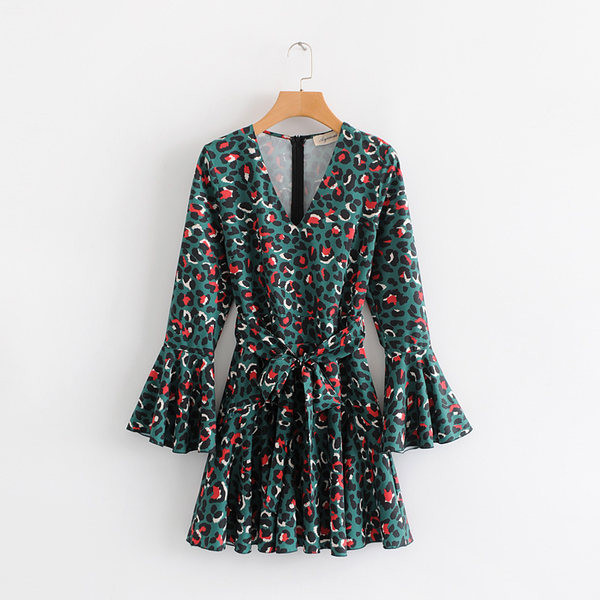 Salopetă scurtă asimetrică cu animal print