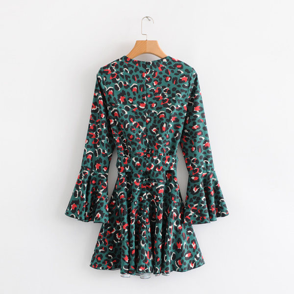 Salopetă scurtă asimetrică cu animal print