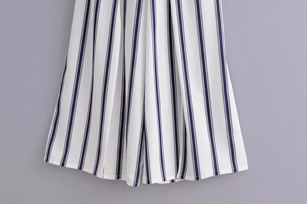 Salopetă lungă cu dungi cu centură în talie