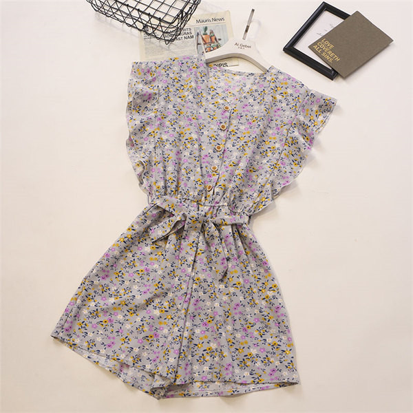 Salopete de dama actuale cu motive florale