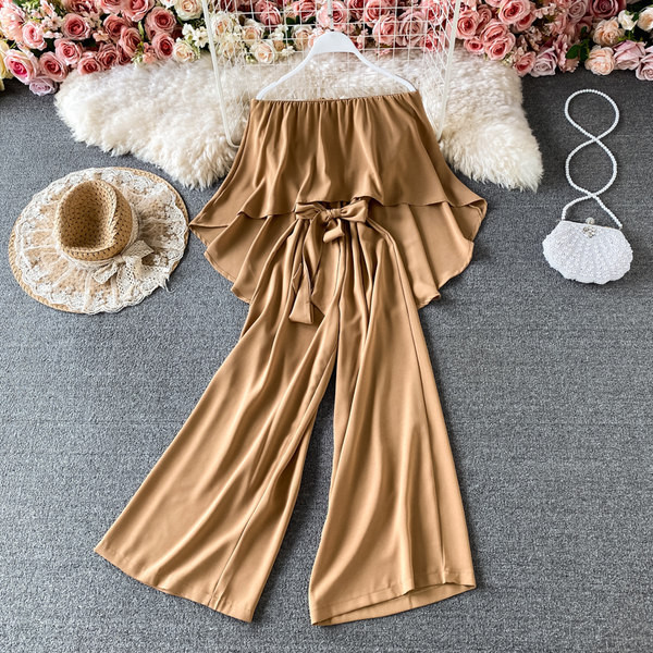 Γυναικεία καθημερινή ολόσωμη φόρμα  με ζώνη και γυμνούς ώμους