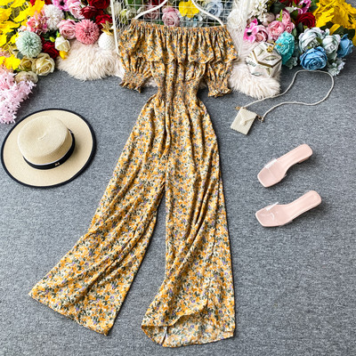 Ženski dugi kombinezon s cvjetnim uzorkom i kovrčama