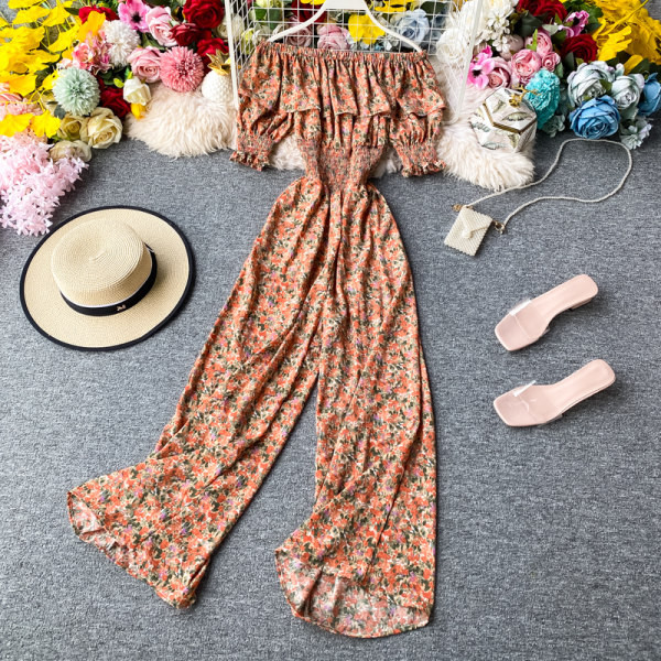Ženski dugi kombinezon s cvjetnim uzorkom i kovrčama