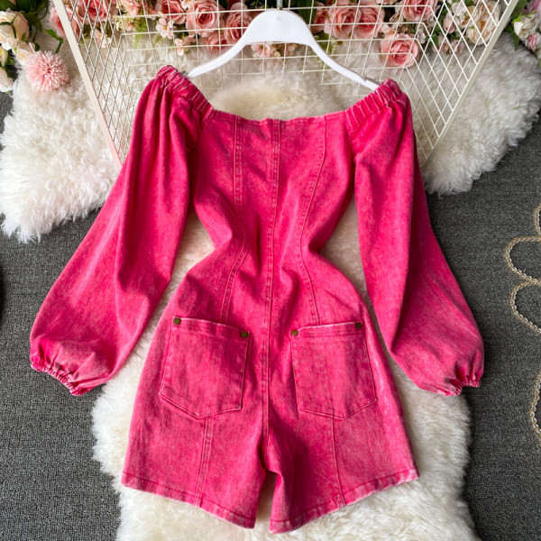 Salopeta scurta de dama cu nasturi si buzunare in culoarea roz