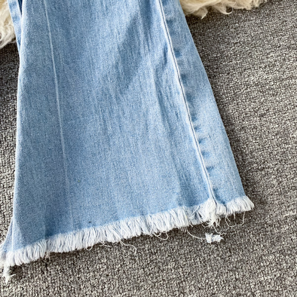 Ženski moderni kombinezon s plavim naramenicama