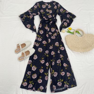 Salopetă de damă modernă cu mâneci și curea lotus