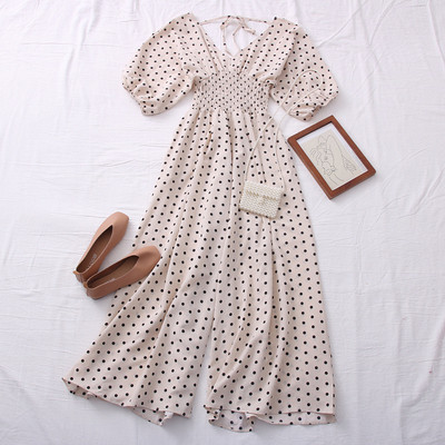 Salopetă de damă modernă cu buline cu decolteu spitz în mai multe culori