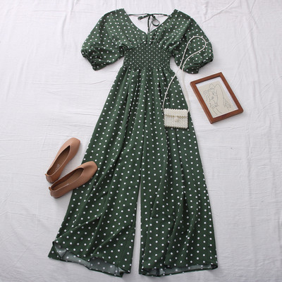 Salopetă de damă modernă cu buline cu decolteu spitz în mai multe culori