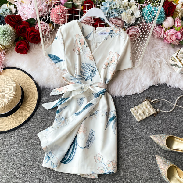 Salopeta scurta de vara dama cu model floral si panglica