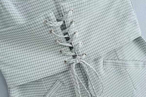 Salopeta de dama model dreapta cu brau si cravate in talie