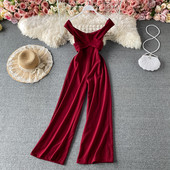 Γυναικείες μοντέρνες φόρμες με γυμνούς ώμους σε διάφορα χρώματα