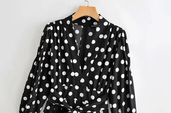 Salopeta de dama cu maneci lungi si centura in talie