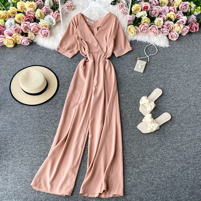 Salopetă lungă de damă cu mâneci scurte și decolteu spitz