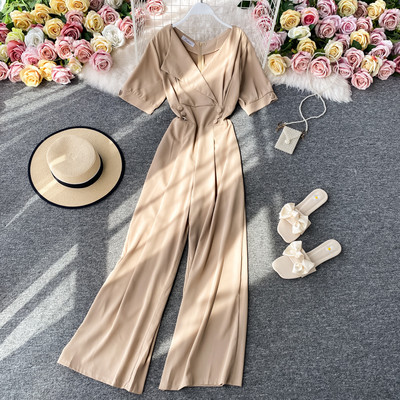 Salopetă lungă de damă cu mâneci scurte și decolteu spitz