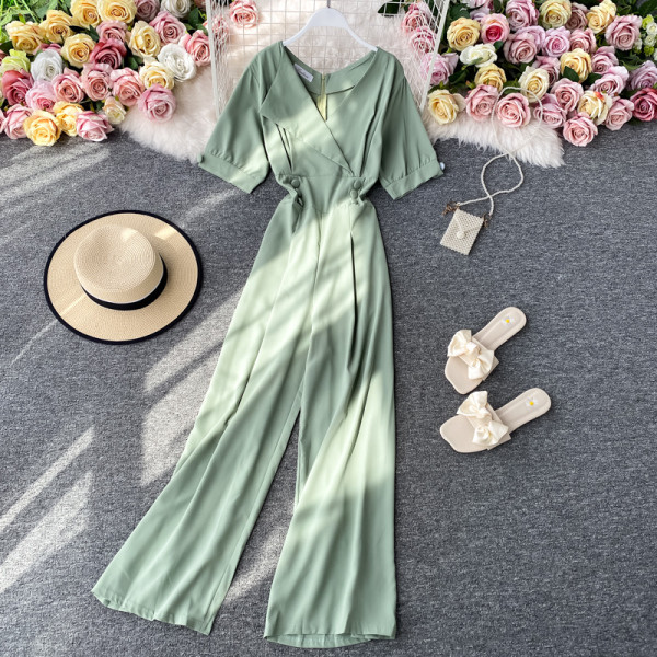 Salopetă lungă de damă cu mâneci scurte și decolteu spitz