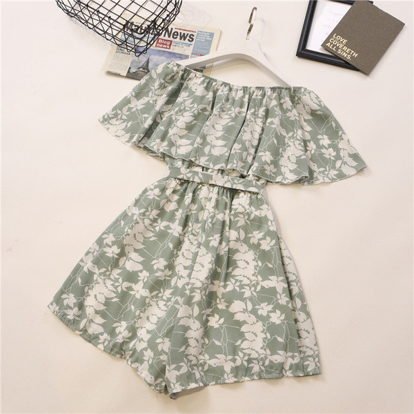 Salopeta de dama cu motive florale si decolteu barca