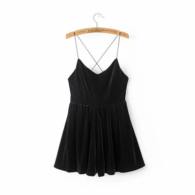 Salopetă scurtă lată cu catifea și bretele subțiri