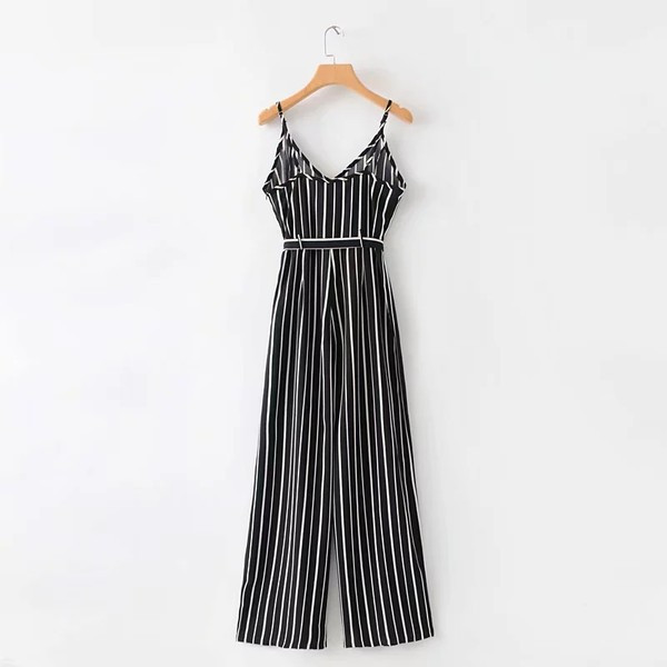 Dugi prugasti kombinezon s tankim naramenicama i remenom