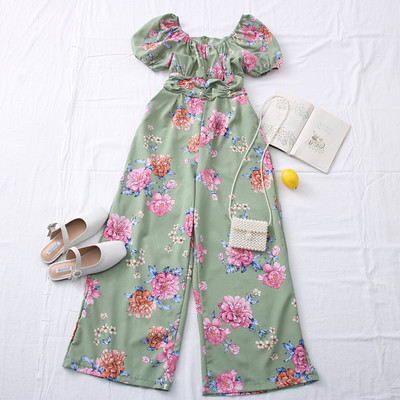 Casual γυναικεία ολόσωμη φόρμα με λουλουδάτο μοτίβο και στρογγυλή λαιμόκοψη