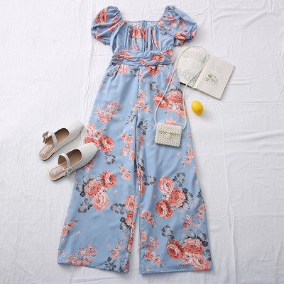 Casual γυναικεία ολόσωμη φόρμα με λουλουδάτο μοτίβο και στρογγυλή λαιμόκοψη