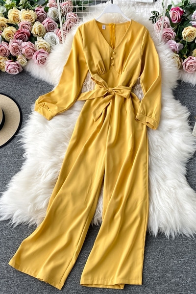 Salopetă casual de damă, cu mâneci lungi și decolteu spitz