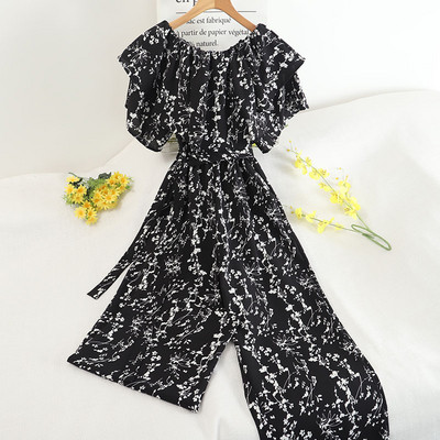 Ženski dugi kombinezon sa cvjetnim motivima i pojasom