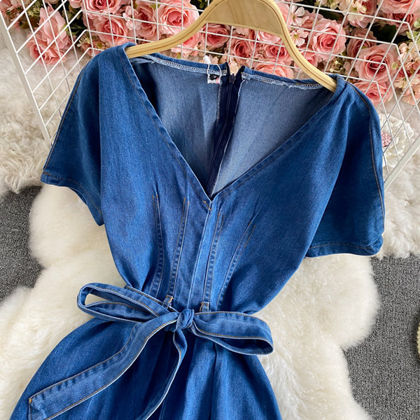 Γυναικεία ολόσωμη φόρμα τζιν και ζώνη