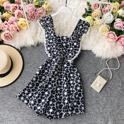 Salopeta scurta de vara dama cu dantela si bretele