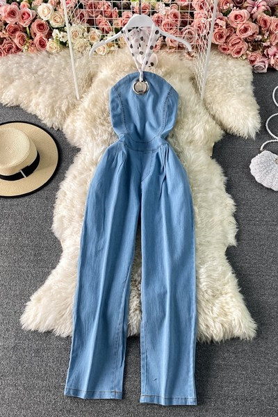 Salopeta de dama din denim cu cravate si decor metalic