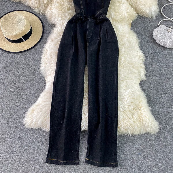 Salopeta de dama din denim cu cravate si decor metalic