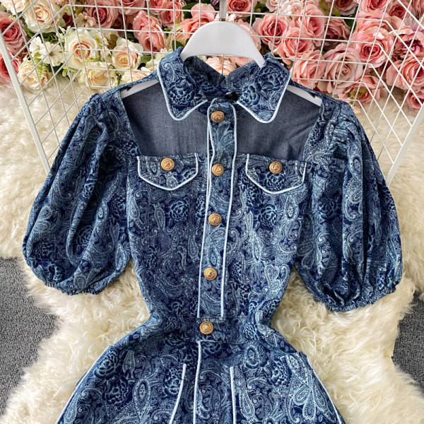 Salopeta de dama in albastru cu nasturi