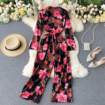 Salopetă de damă modernă cu decolteu spitz și mâneci lungi - mai multe culori