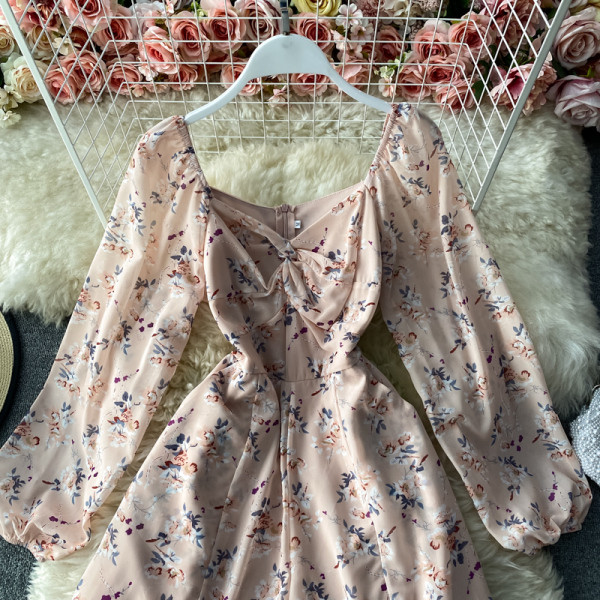 Salopeta de dama eleganta cu motive florale