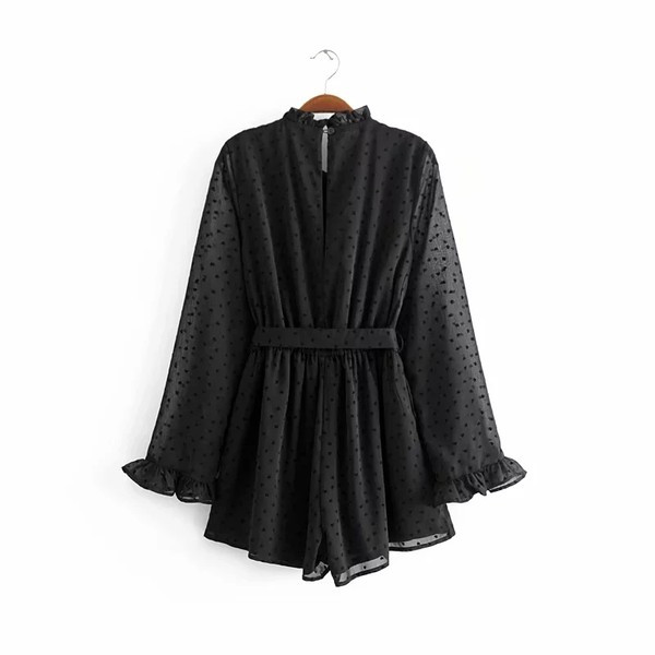 Salopetă scurtă modernă din tul de culoare neagră