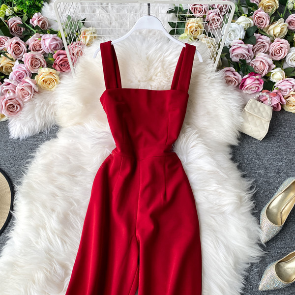 Salopetă casual de damă cu decolteu pătrat