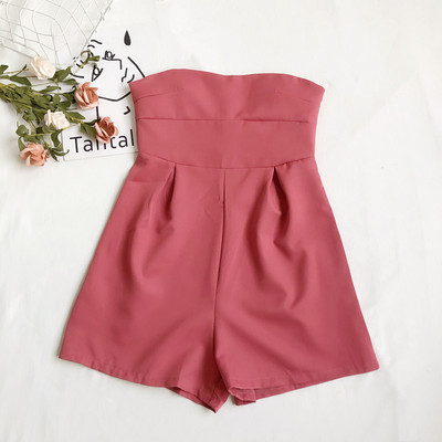 Salopetă scurtă de damă modernă cu umerii goi - în mai multe culori