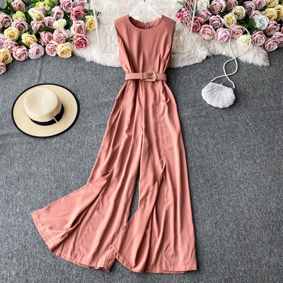 Salopeta lunga de dama cu curea si decolteu rotund