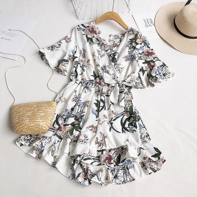 Salopetă de damă modernă cu decolteu spitz și mâneci largi