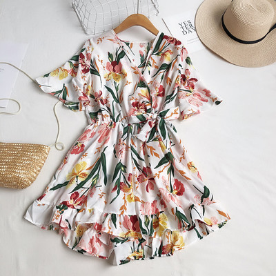 Salopetă de damă modernă cu decolteu spitz și mâneci largi