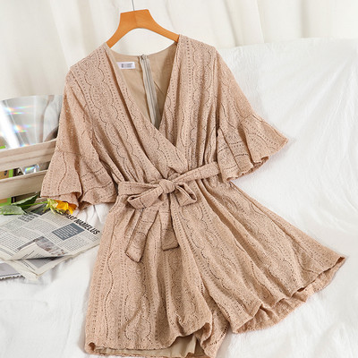 Salopetă modernă de damă cu mâneci scurte și decolteu spitz în trei culori