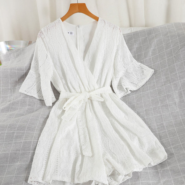 Salopetă modernă de damă cu mâneci scurte și decolteu spitz în trei culori