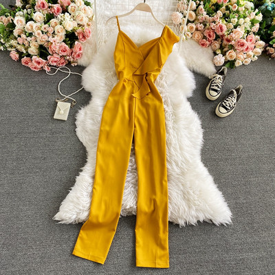 Salopeta de dama actuala cu bucle