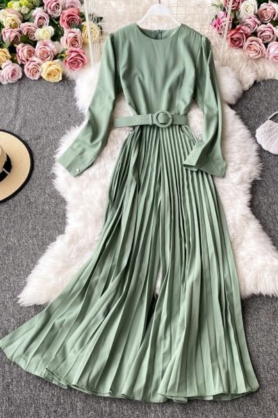 Salopeta lunga de dama cu pantaloni plisati si curea