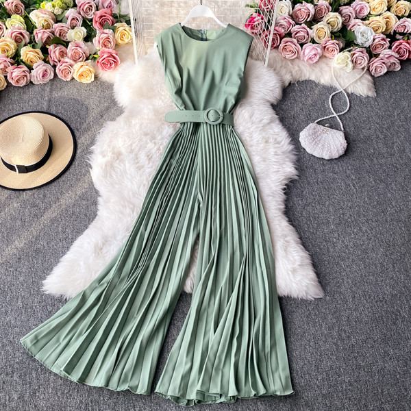 Salopeta lunga de dama cu curea in talie si decolteu rotund