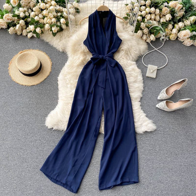 Salopeta de dama moderna cu curea si decolteu spitz in mai multe culori