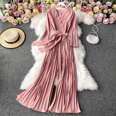 Salopeta de dama moderna cu nasturi si centura in talie